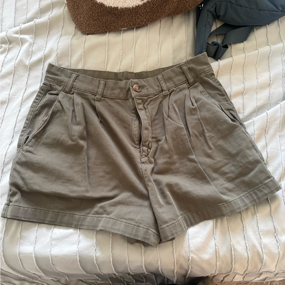 Free People Dark Green Cargo Shorts Relaxed Fit